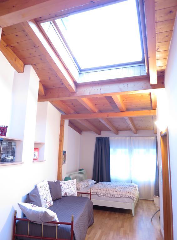 フェヴォ ズードチロル アパートメンツ ボルツァーノ 部屋 写真